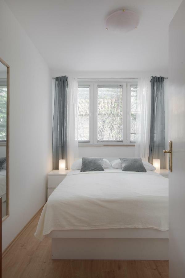 Apartment Gabriella Makarska Bagian luar foto