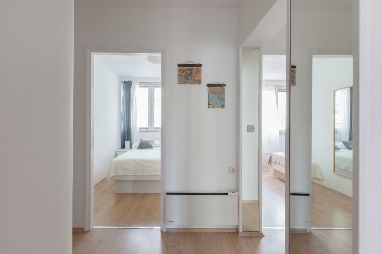 Apartment Gabriella Makarska Bagian luar foto