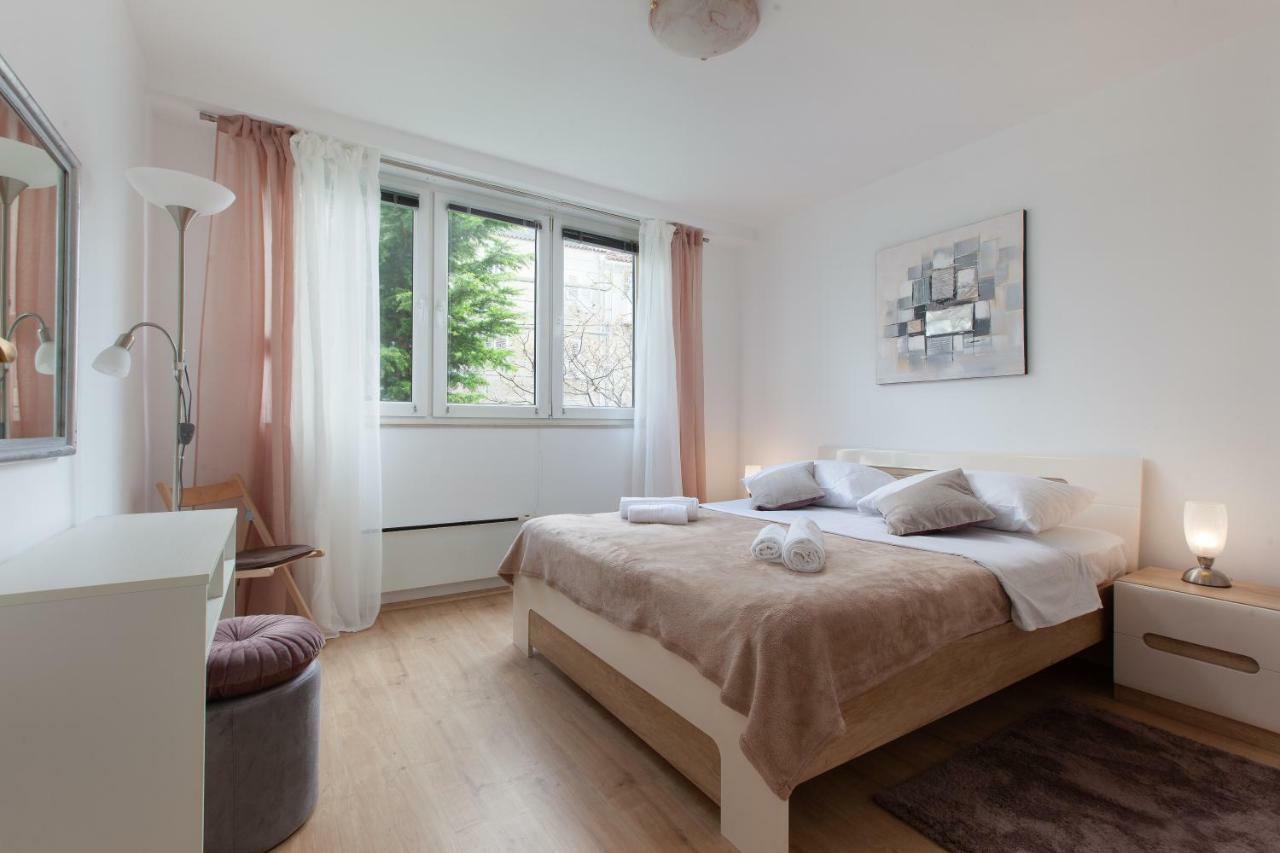 Apartment Gabriella Makarska Bagian luar foto