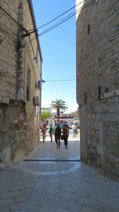Apartment Gabriella Makarska Bagian luar foto