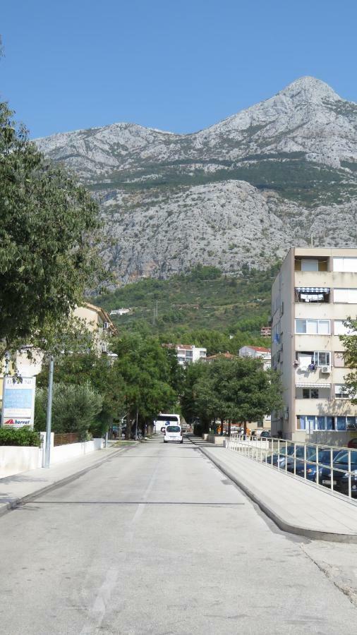 Apartment Gabriella Makarska Bagian luar foto